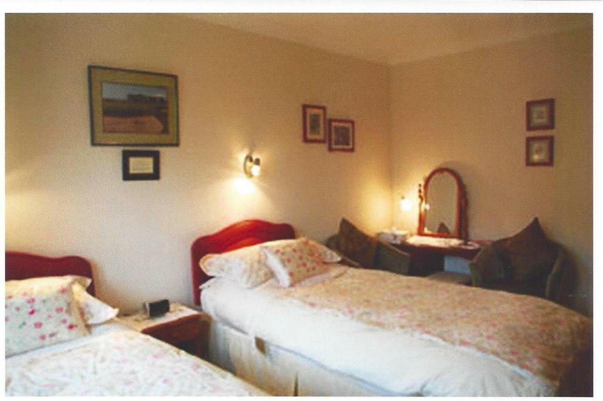 Ashcroft Farmhouse East Calder ภายนอก รูปภาพ